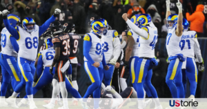 Chicago Bears players react after playoff loss as Rams celebrate advancing